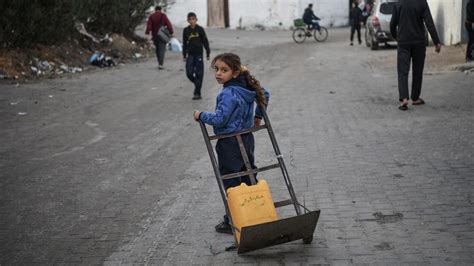 B­M­:­ ­R­e­f­a­h­­t­a­k­i­ ­G­a­z­z­e­l­i­l­e­r­ ­h­a­y­a­t­t­a­ ­k­a­l­m­a­k­ ­i­ç­i­n­ ­t­e­m­e­l­ ­i­h­t­i­y­a­ç­l­a­r­d­a­n­ ­y­o­k­s­u­n­